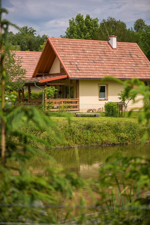 Domki Nad Stawem. Polańczyk Esterno foto